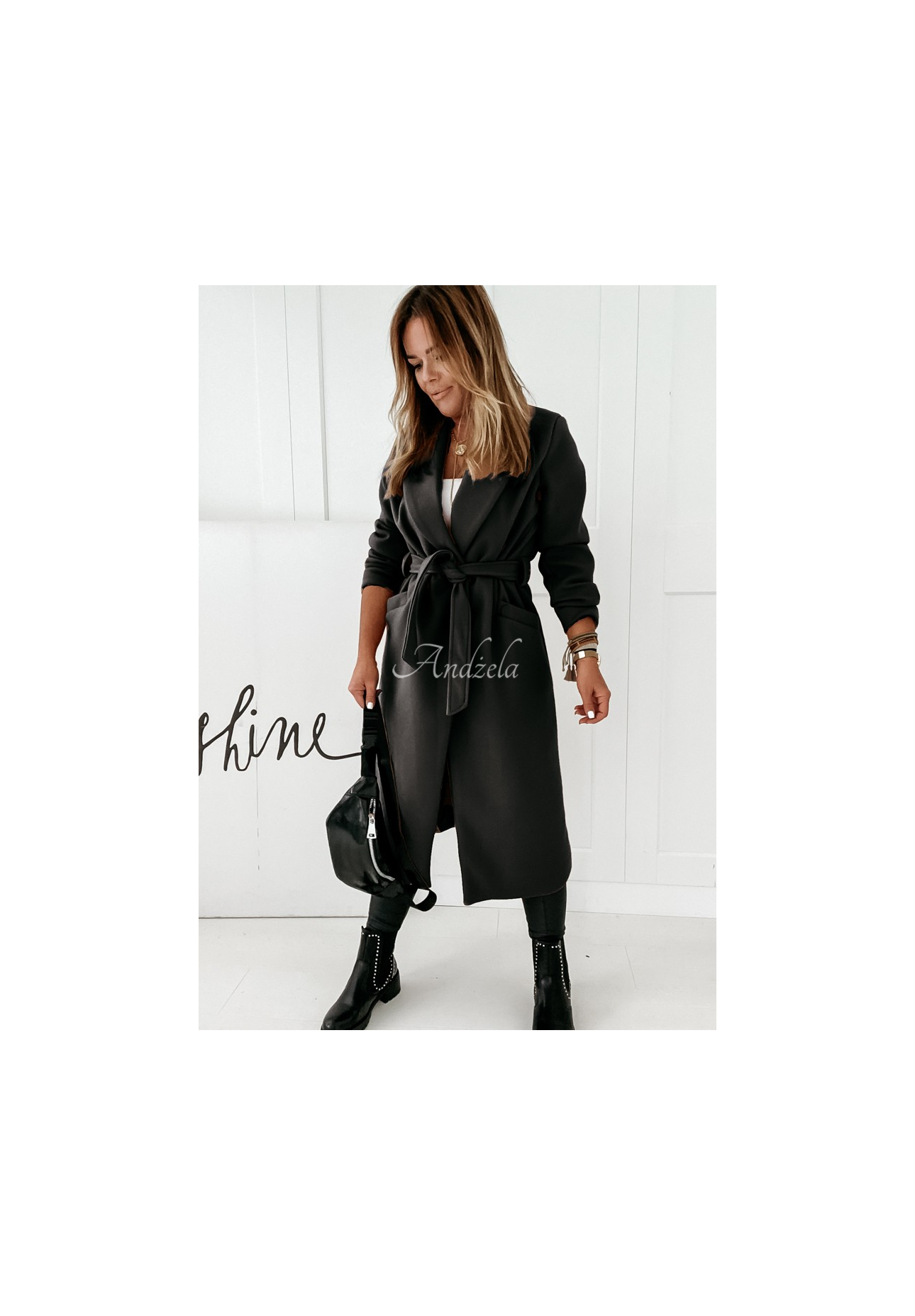 Long tied coat Sensual black