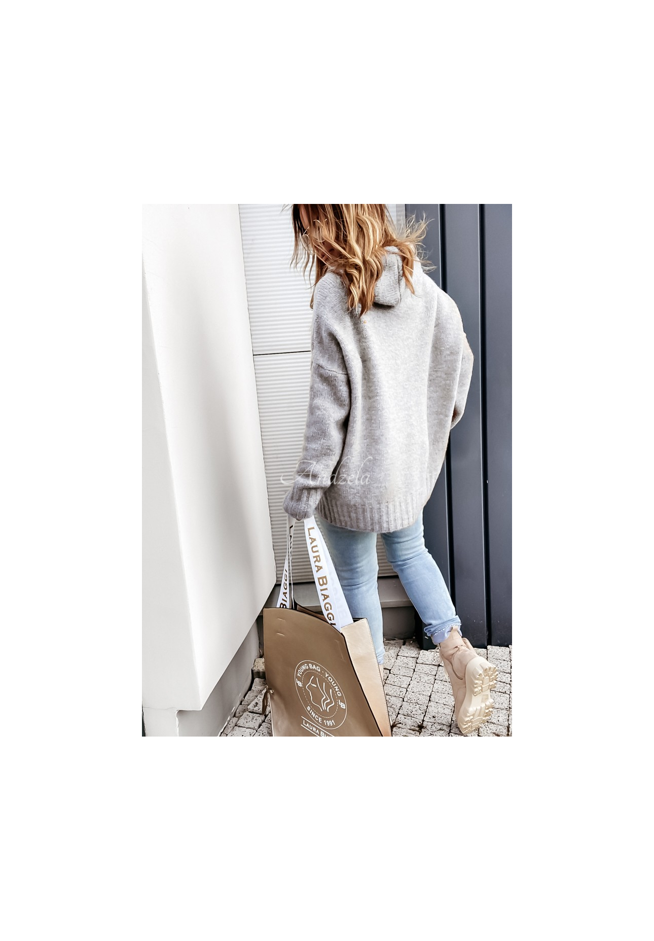 Sweter oversize z kapturem i wełną Carra szary