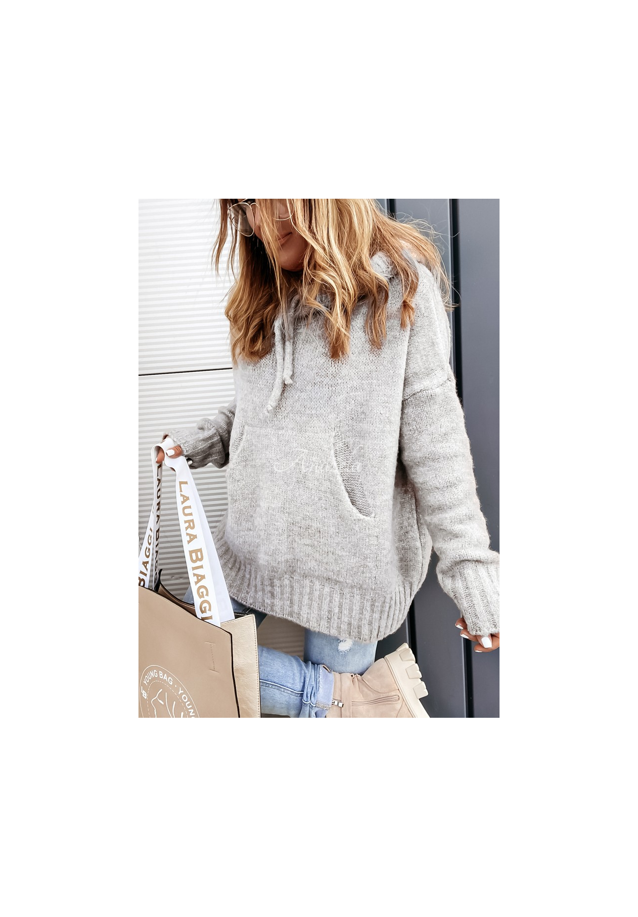 Sweter oversize z kapturem i wełną Carra szary