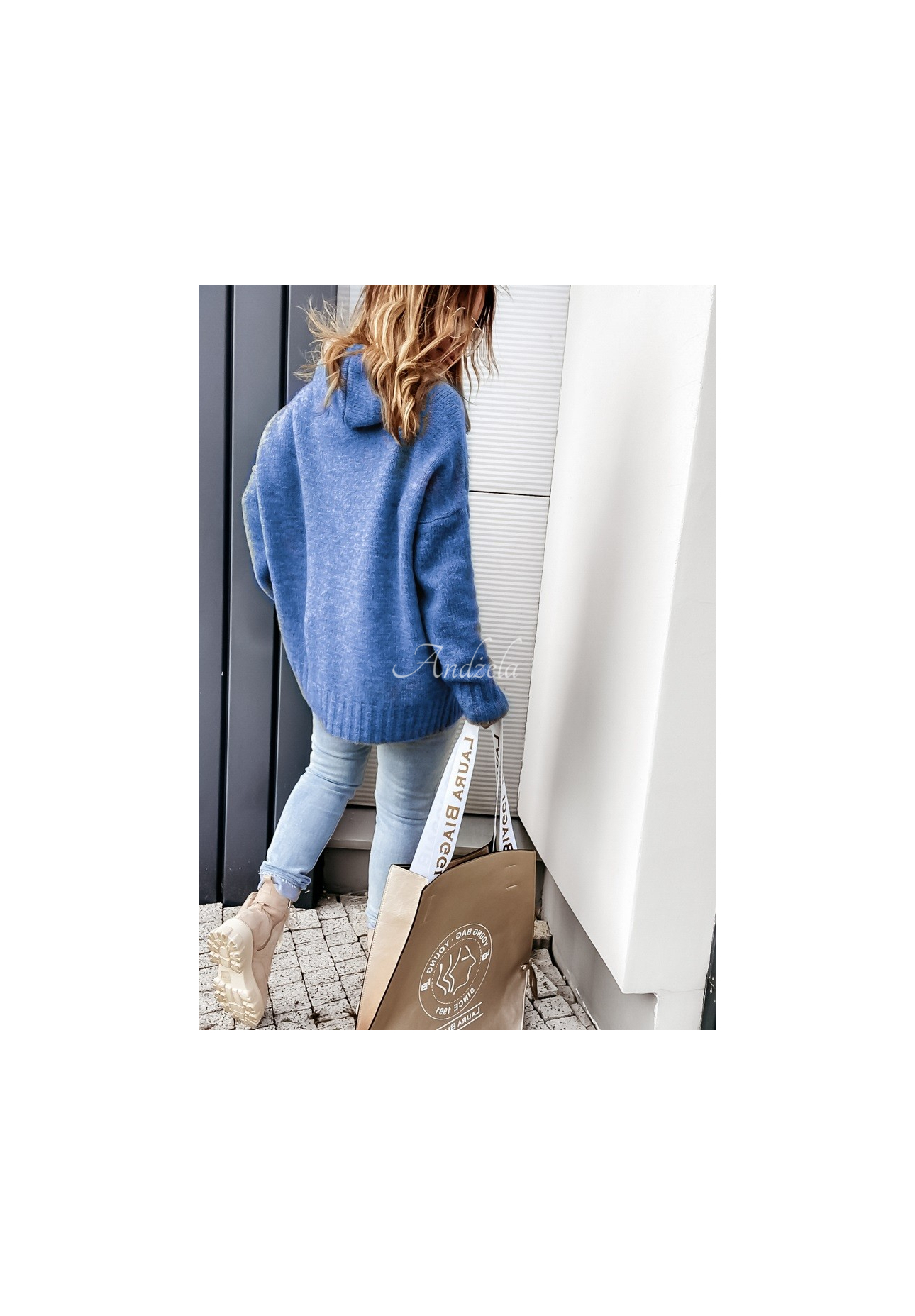 Carra blue oversize hooded sweater