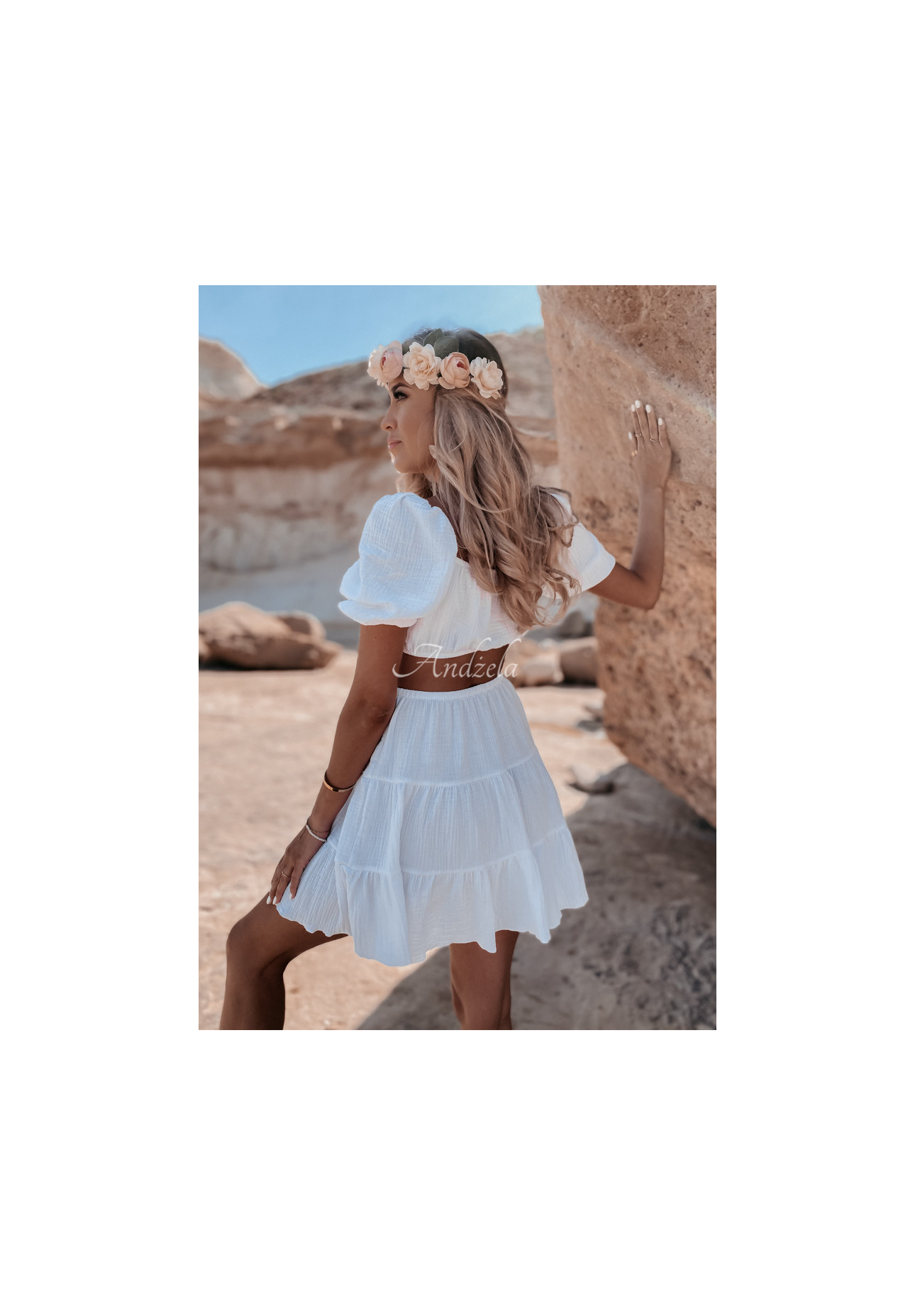 Muślinowa sukienka z wycięciem Malta biała