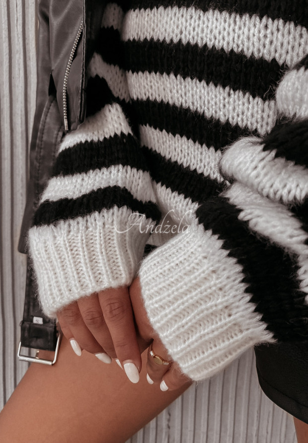 Sweter oversize w paski Emberly czarno-biały