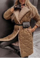 Długa pikowana kurtka z kożuszkiem Scandinavia camelowa