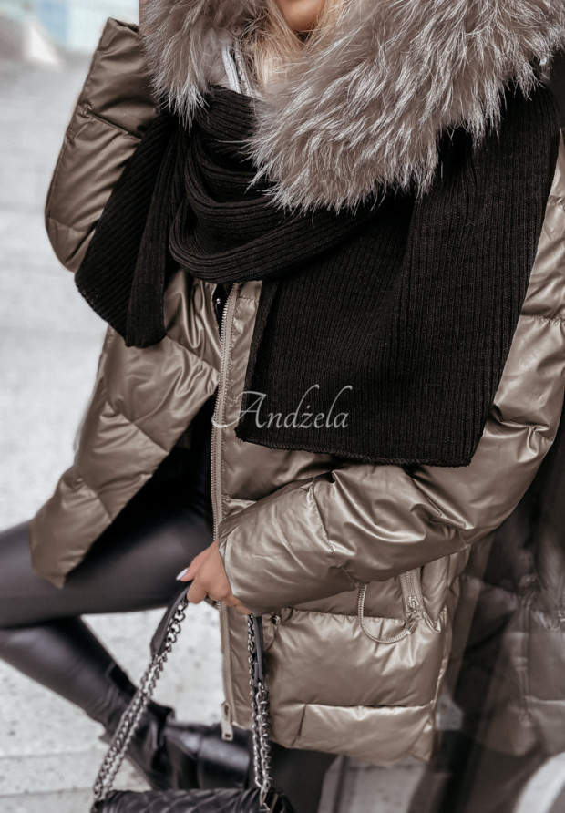Greenland black scarf