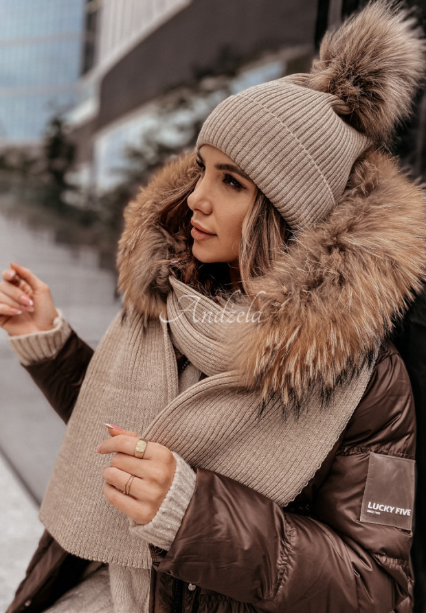 Greenland beige pom-pom hat