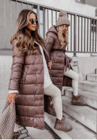 Długa pikowana kurtka z kapturem Rinna in chocolate