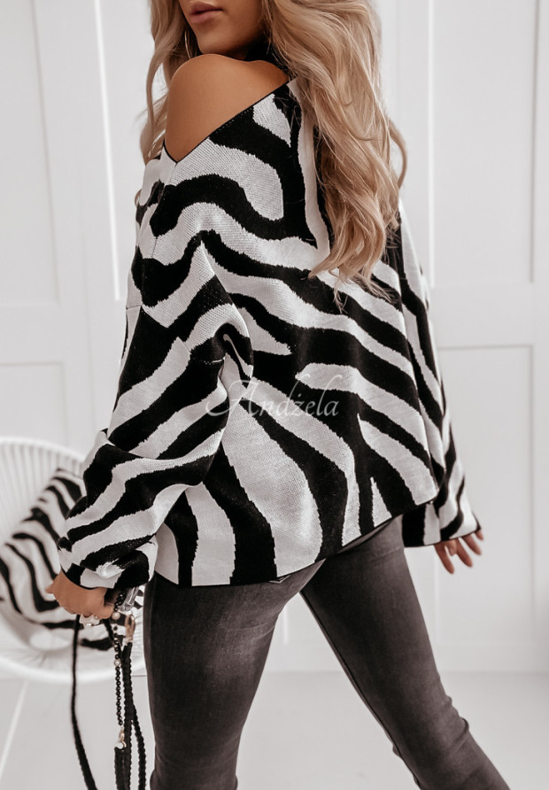 Sweter oversize w zebrę Savania biały