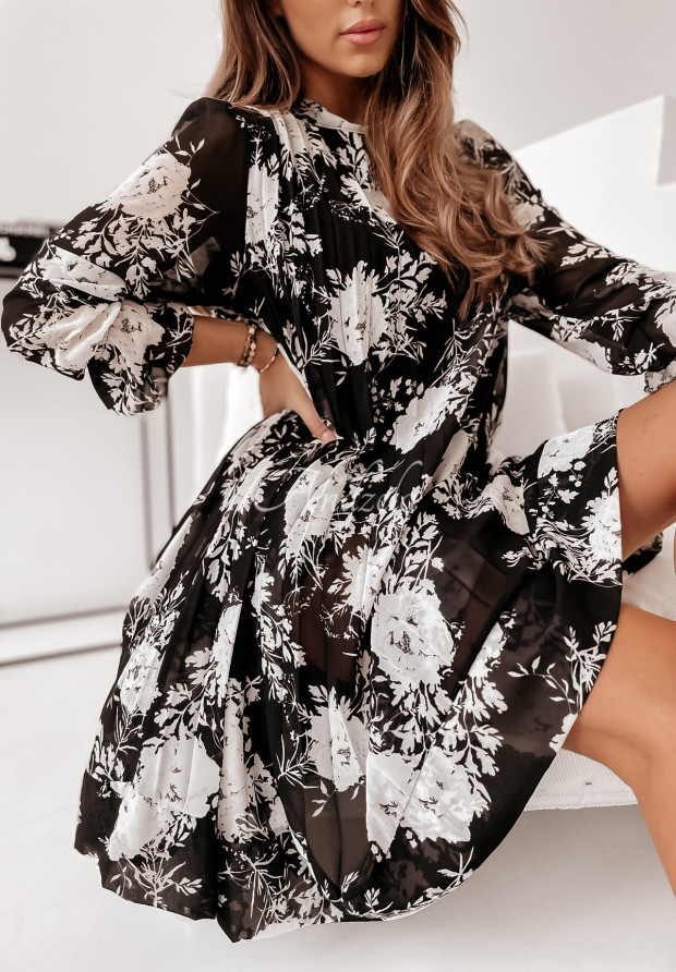 Plisowana sukienka w kwiaty Forsycja czarno-biała