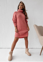 Sukienka sweter z golfem Terenzio koralowa