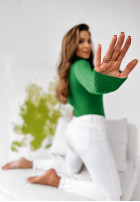 Dopasowany sweter z golfem Solange zielony