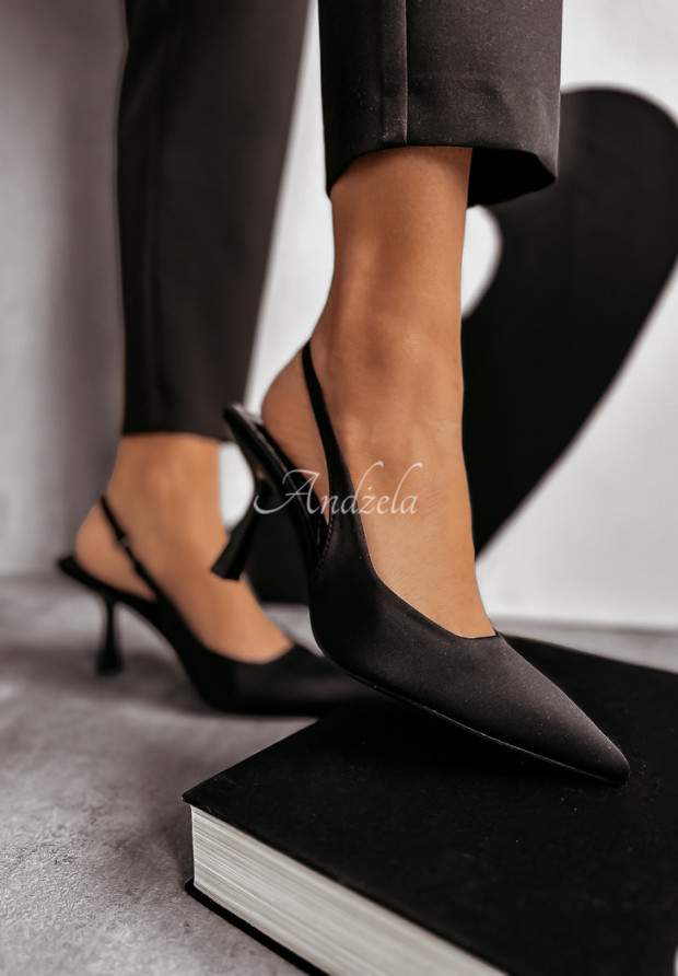 Sandałki w szpic La Belle czarne