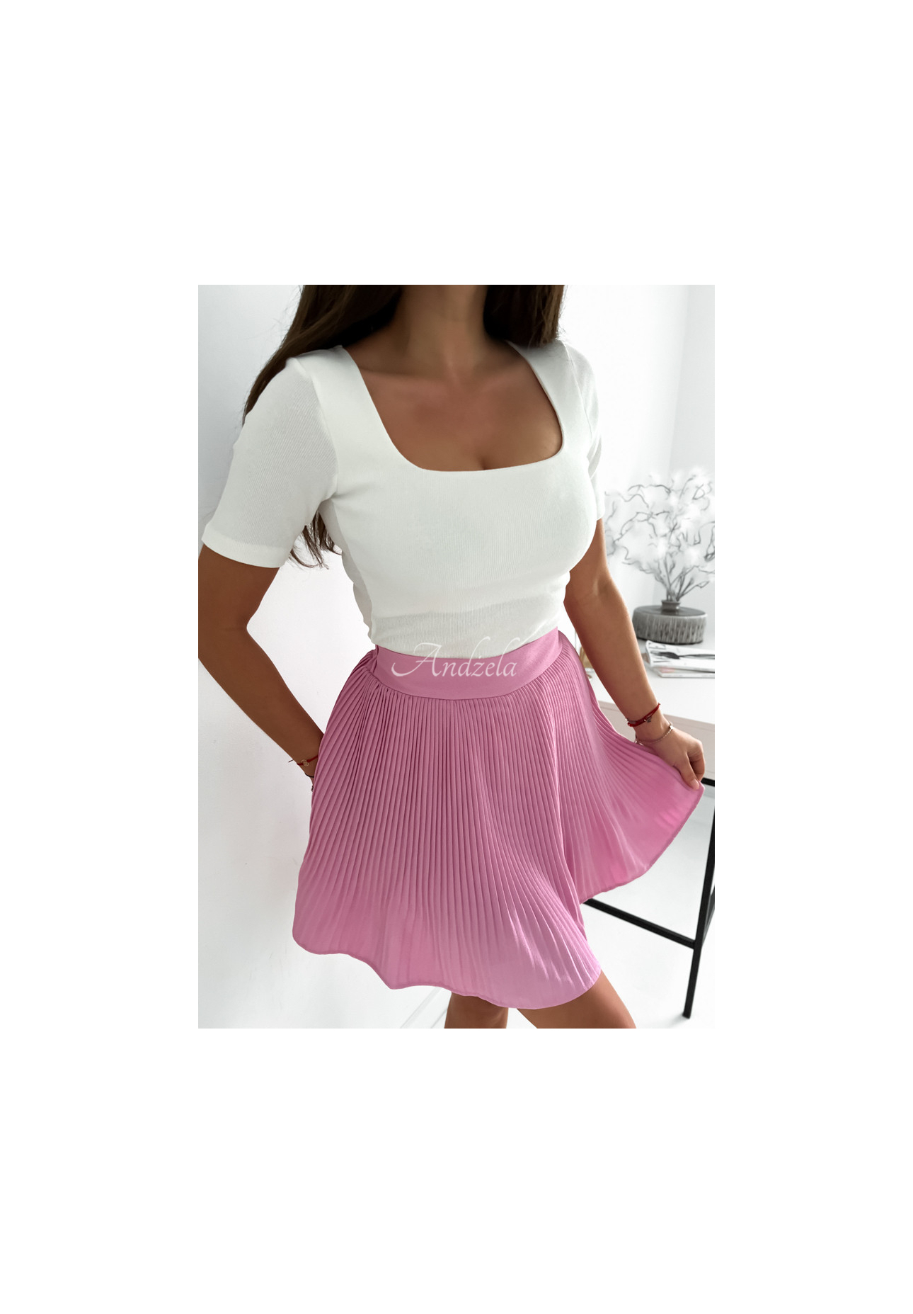 Prążkowana bluzka z kwadratowym dekoltem Trust Yourself ecru