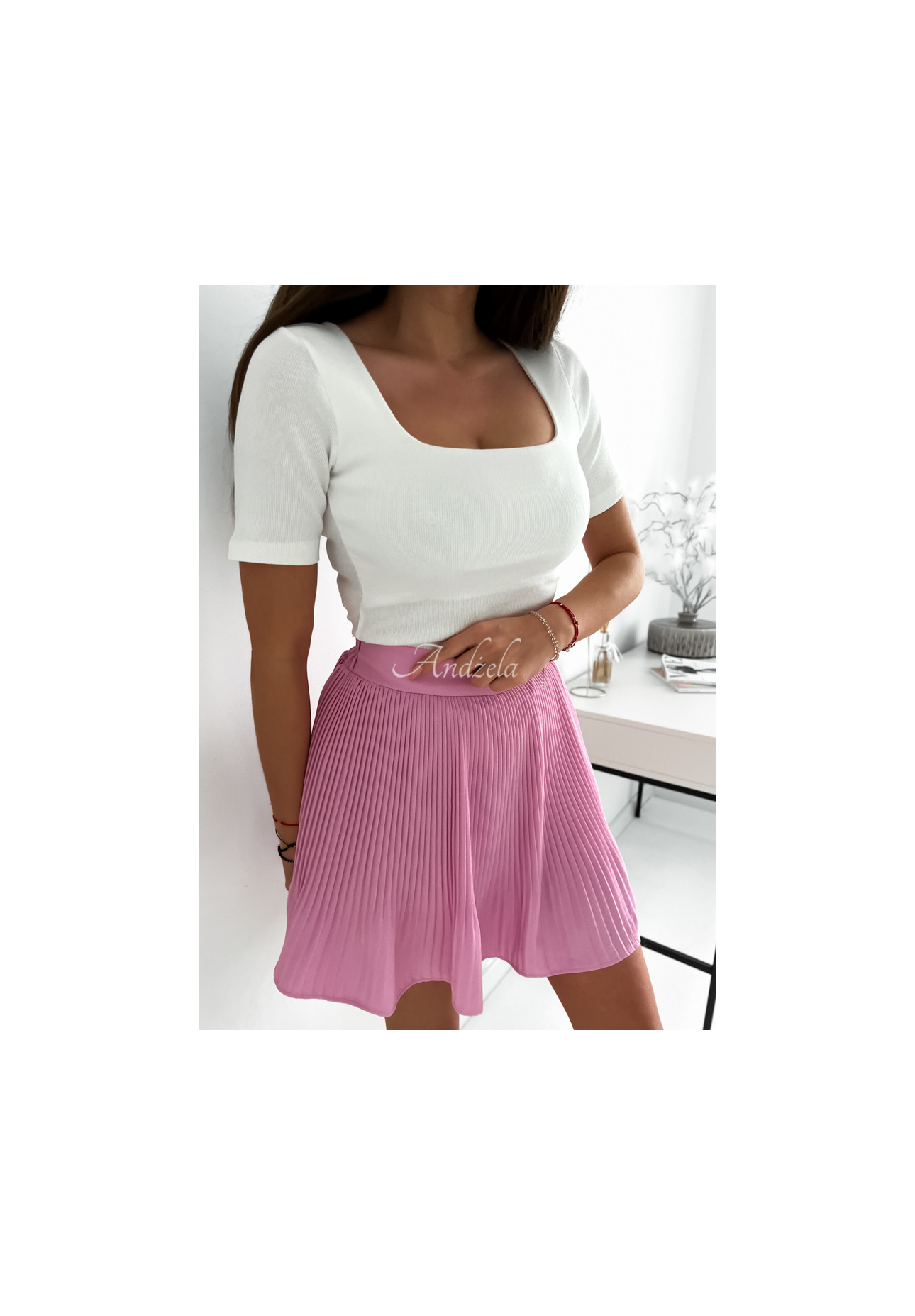 Prążkowana bluzka z kwadratowym dekoltem Trust Yourself ecru