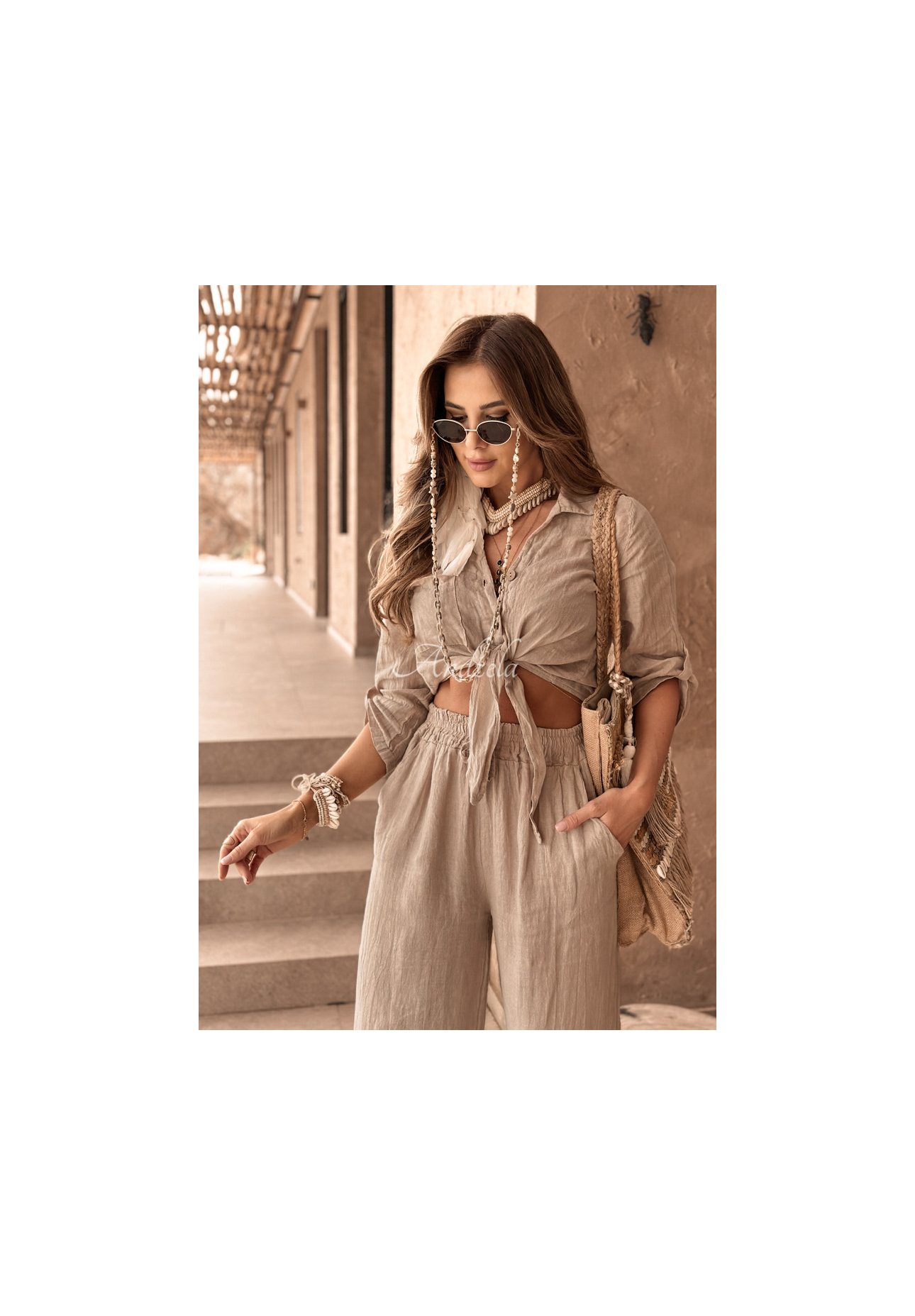 Short linen shirt with binding Summery Essentials beige