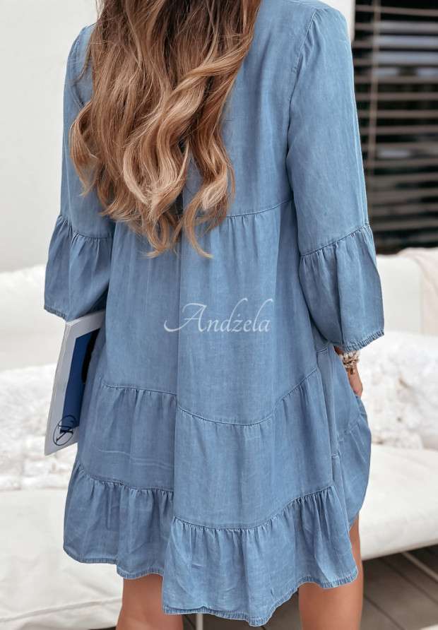 Jeansowa sukienka oversize z falbankami Mamma Mia jasnoniebieska