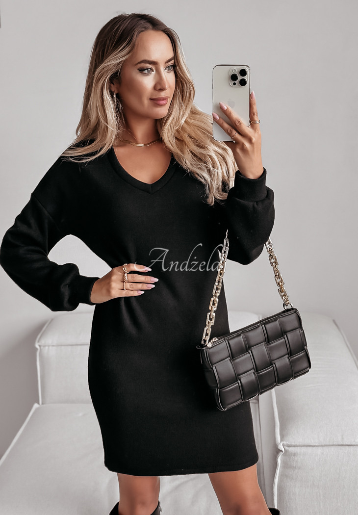 Knitted dress with neckline Thalia black