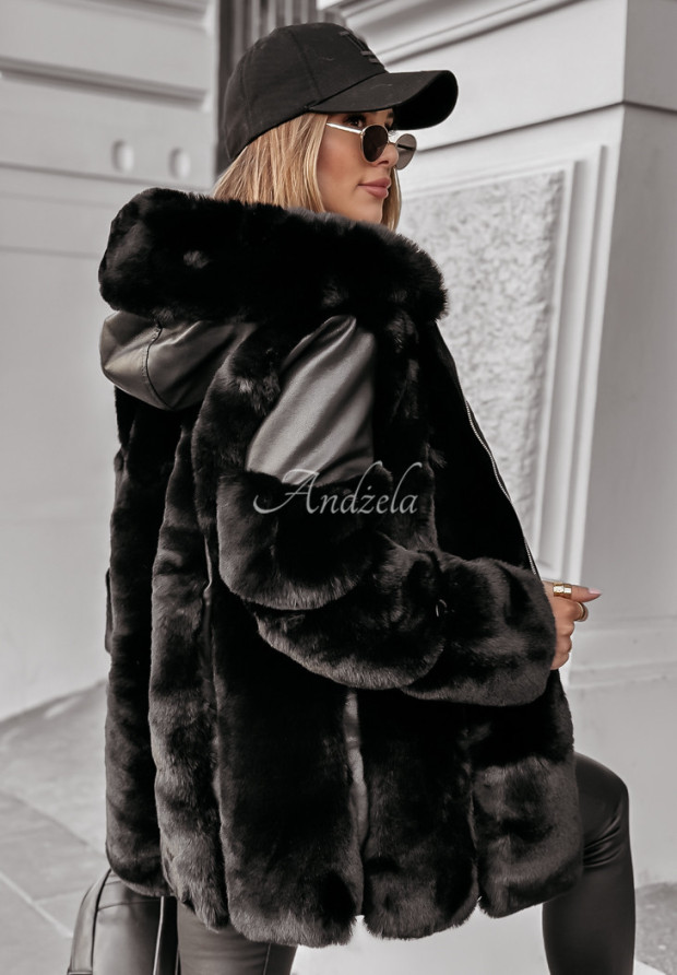 Płaszcz z imitacji skóry z futerkiem Arctic Aura czarny