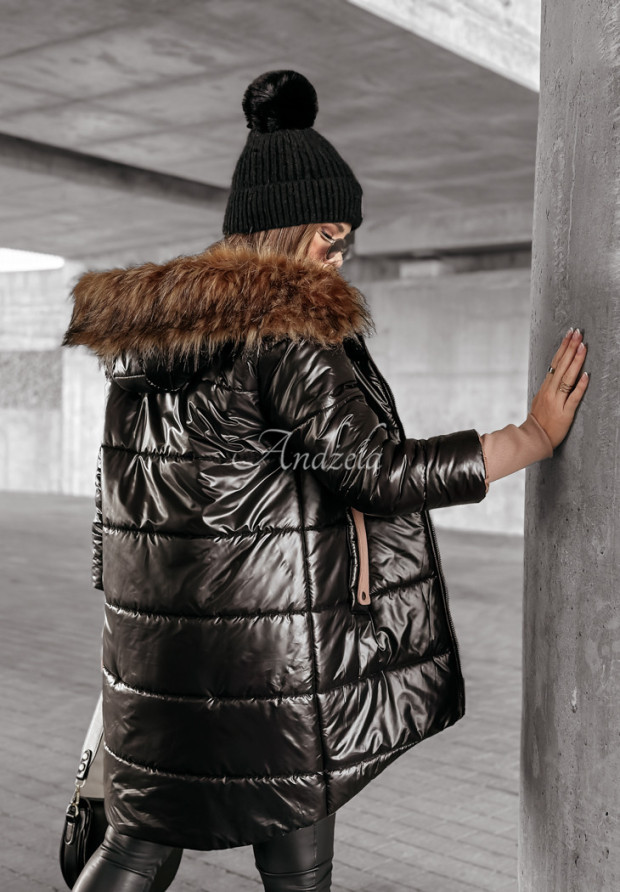 Długa pikowana kurtka z futerkiem Cold And Snow czarna