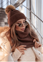 Hat alpaka z pomponem Last Christmas in brown