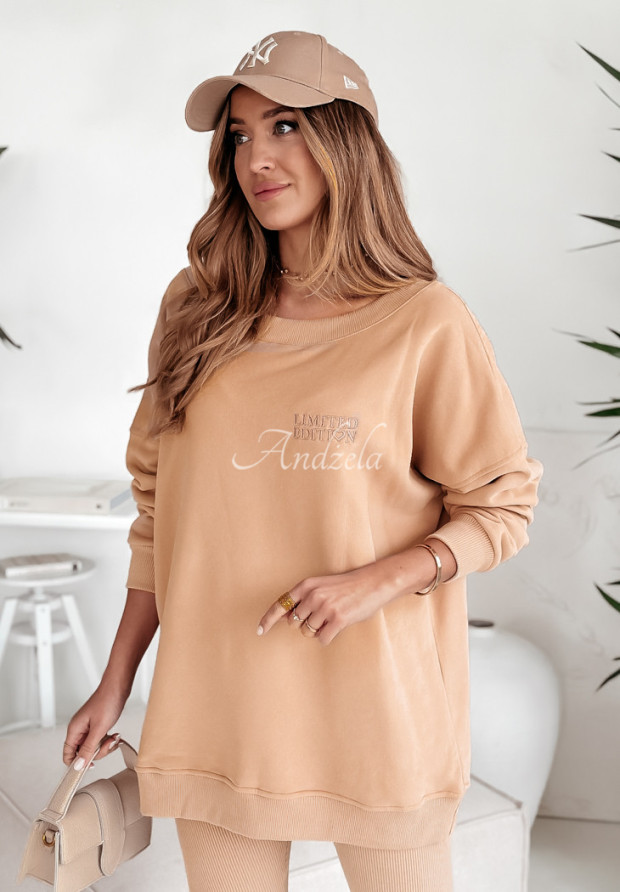 Bluza oversize z ozdobnym dekoltem i haftem I Am Limited Edition camelowa