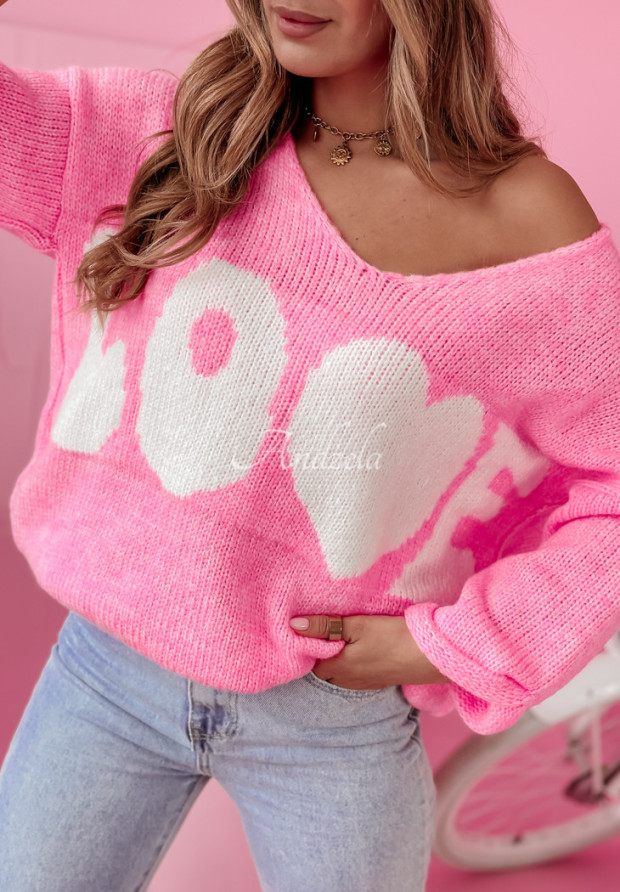 Sweter oversize z napisem Love różowy