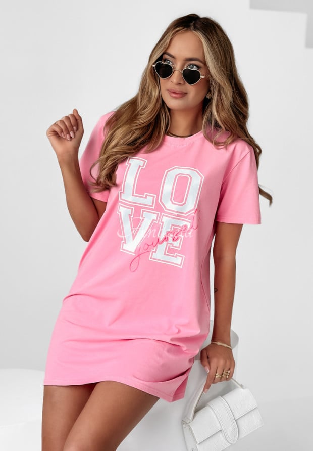 Długi T-shirt sukienka Love Yourself różowy