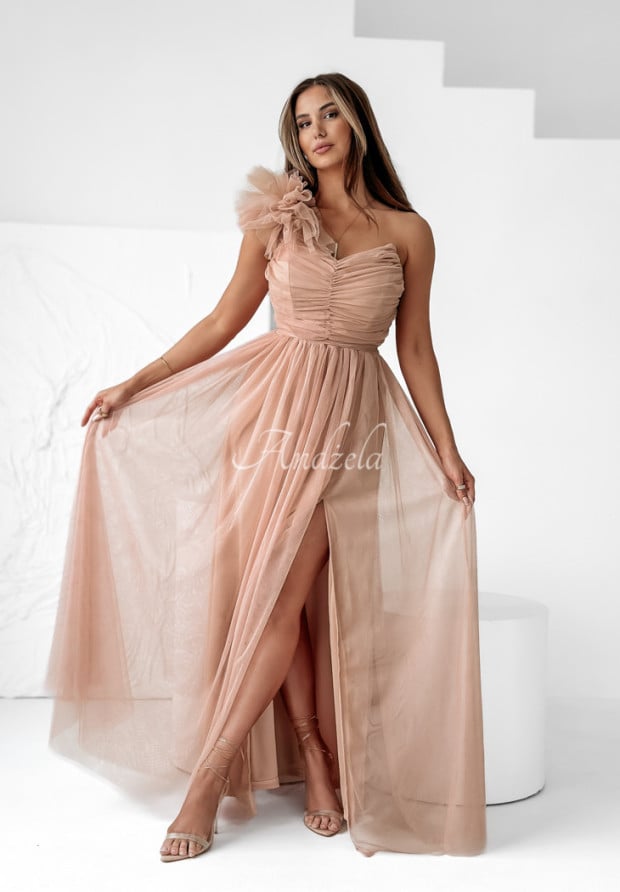 Asymetryczna tiulowa sukienka maxi Elegant Tonic pudrowy róż