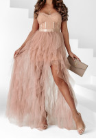 Tiulowa sukienka maxi na ramiączkach The Masterpiece pudrowy róż