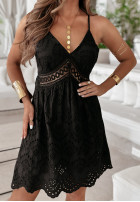 Ażurowa sukienka na ramiączkach boho Made You Wink czarna