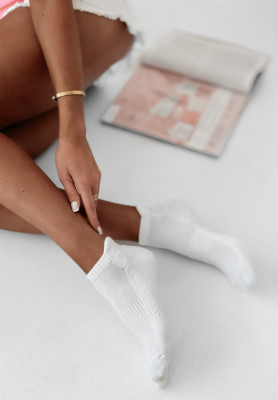 Basic Choice white socks