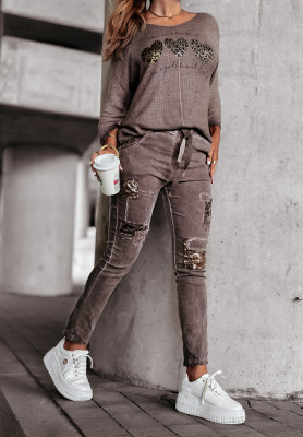 Just Move On mocha patch pants