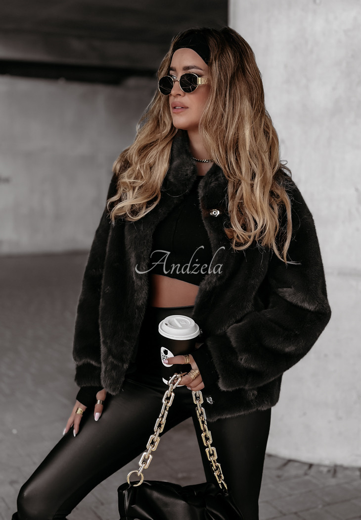 Warm Wishes short fur coat black