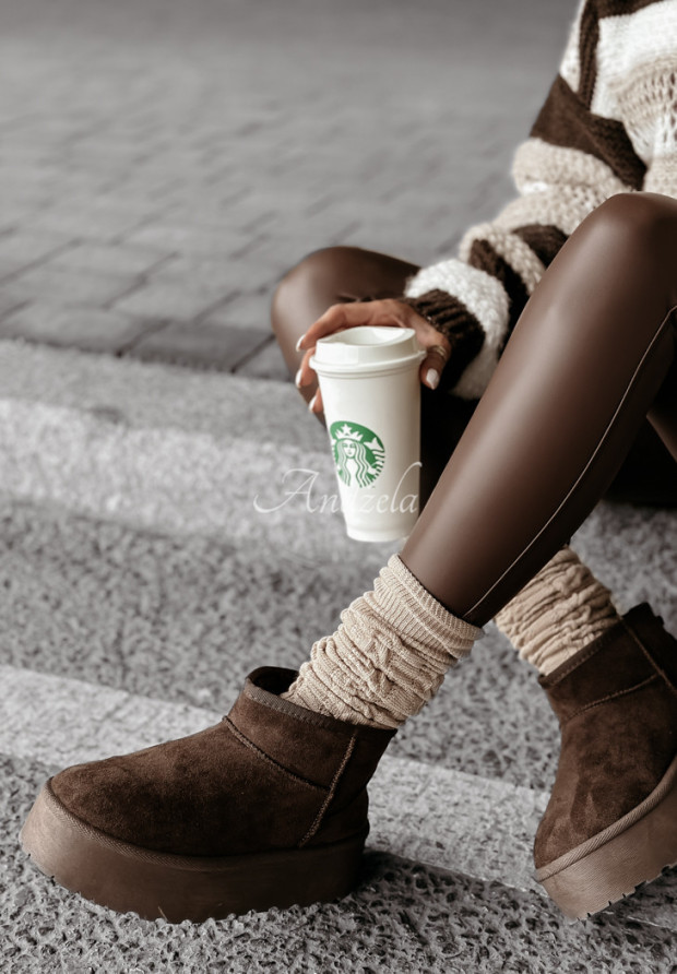 Crunchy Snow chocolate suede boots