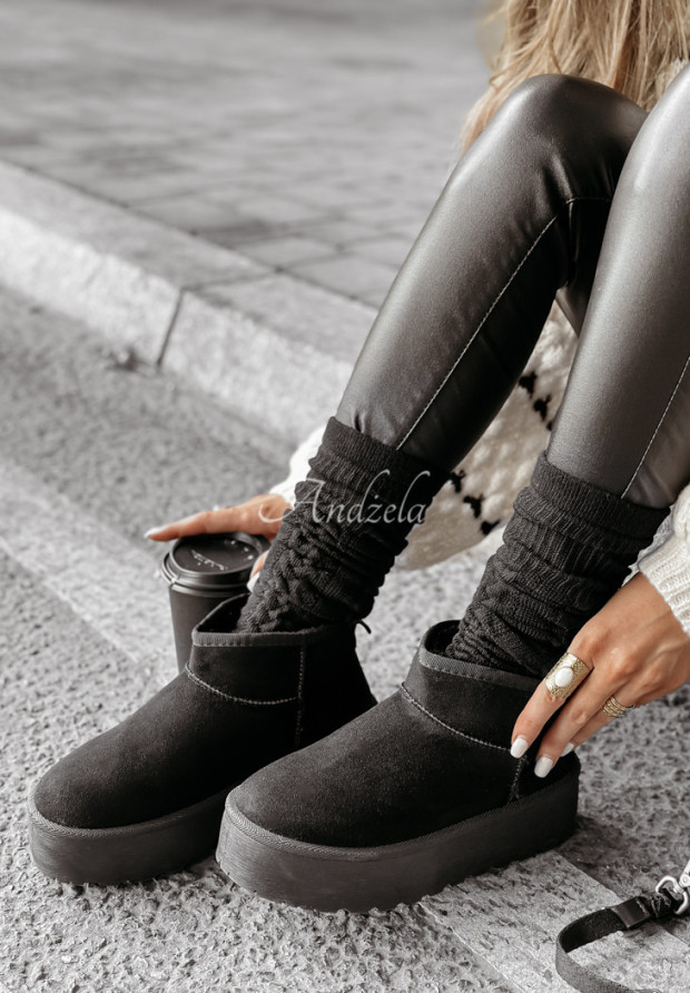 Crunchy Snow black suede boots