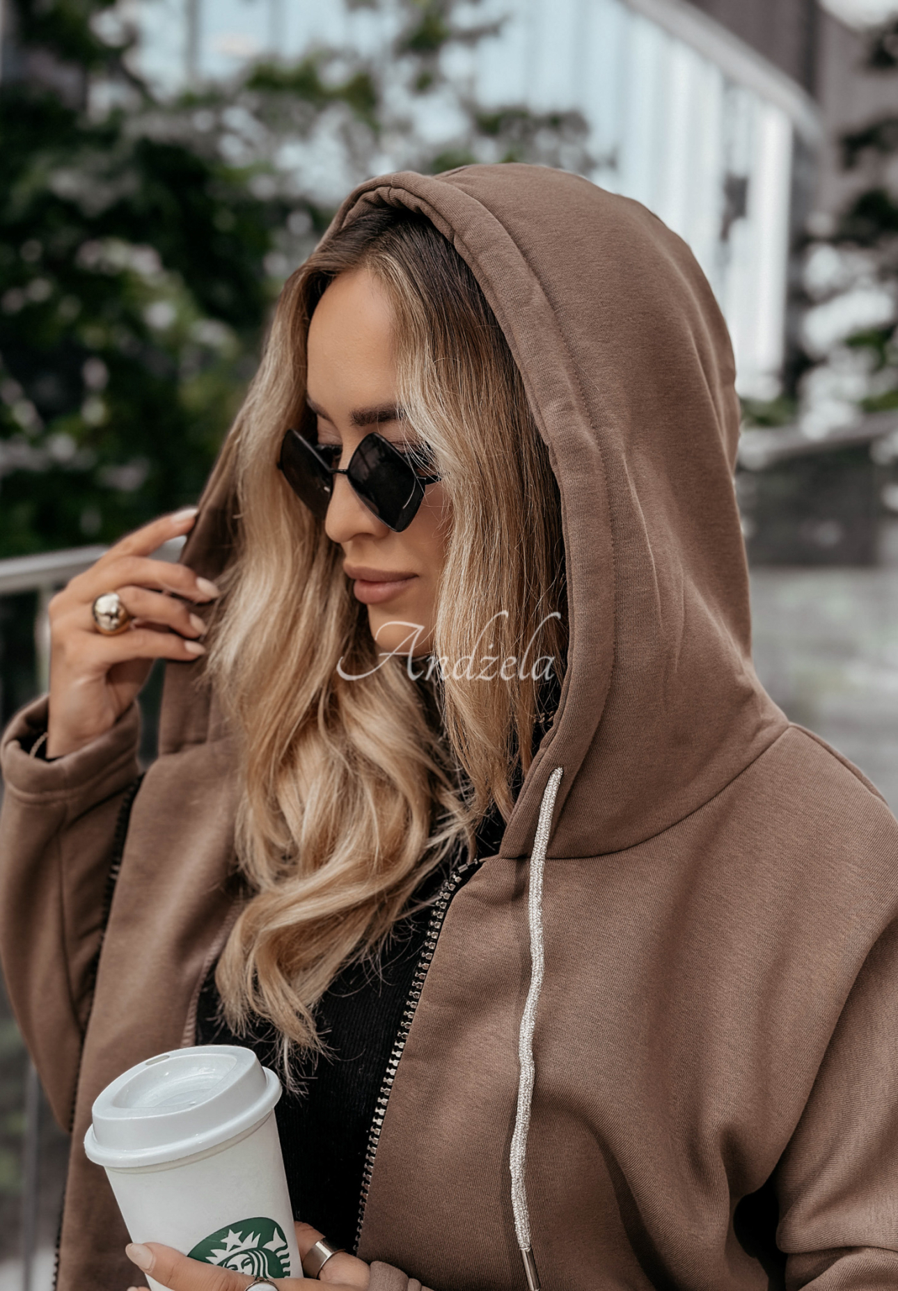 Peaceful Mind long hooded sweatshirt chocolate