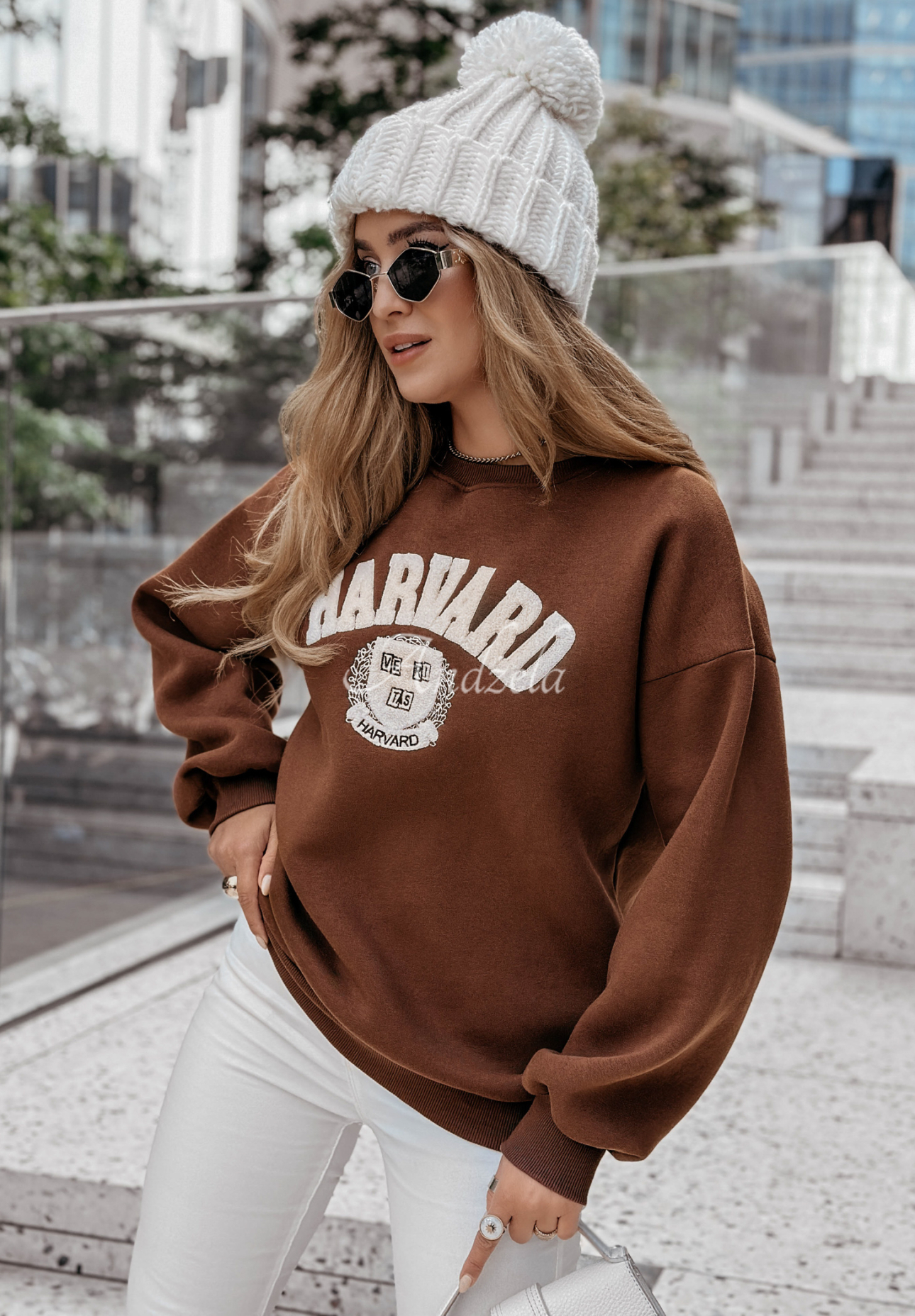 Bluza z napisem Harvard czekoladowa