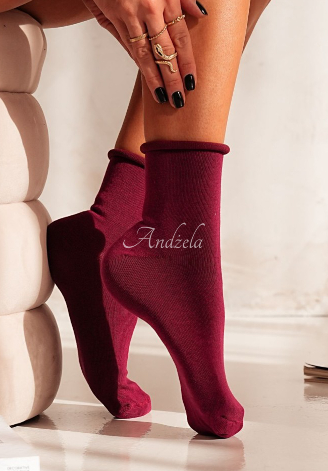 Elora burgundy socks