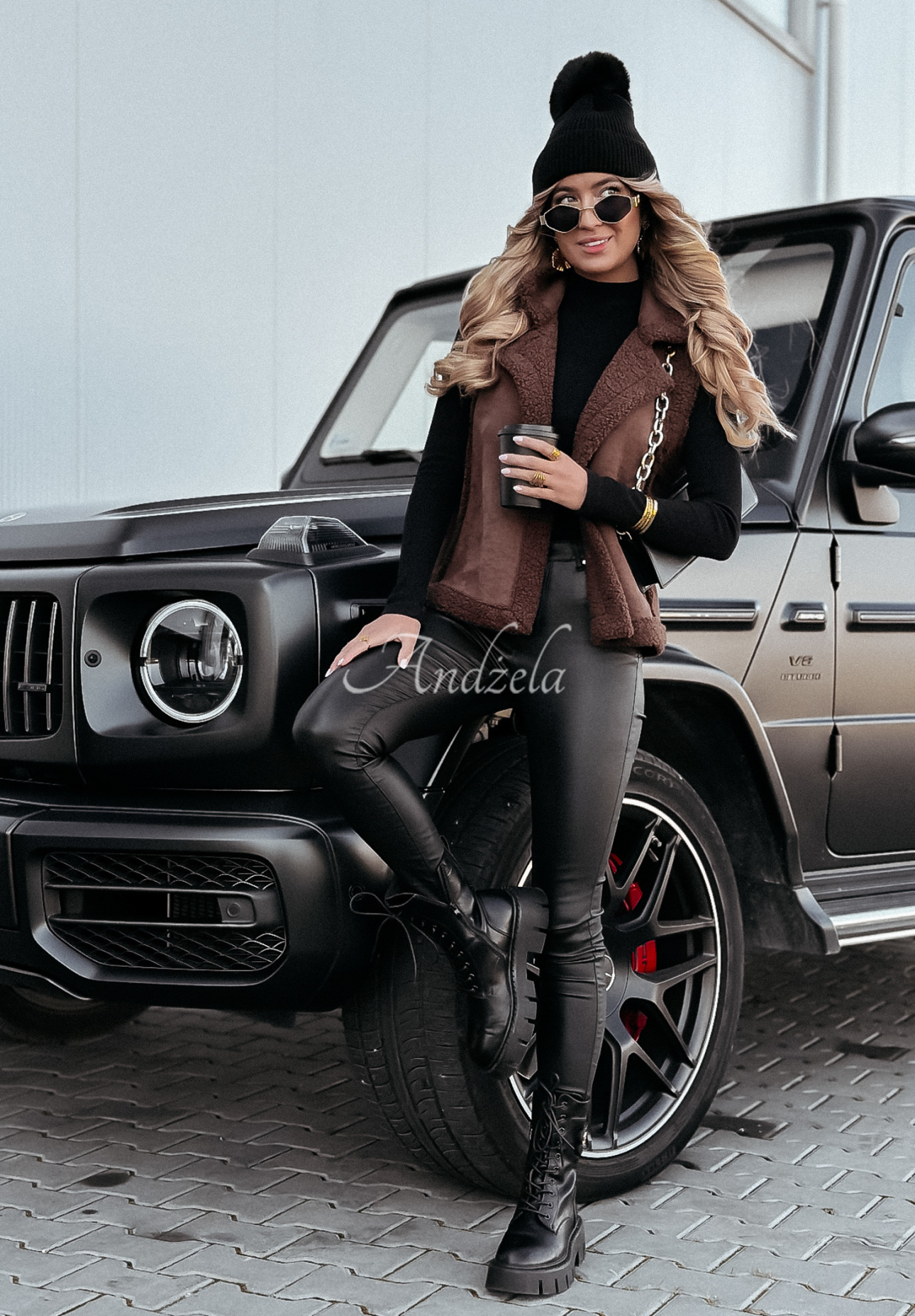 Bear Affair short sheepskin vest chocolate