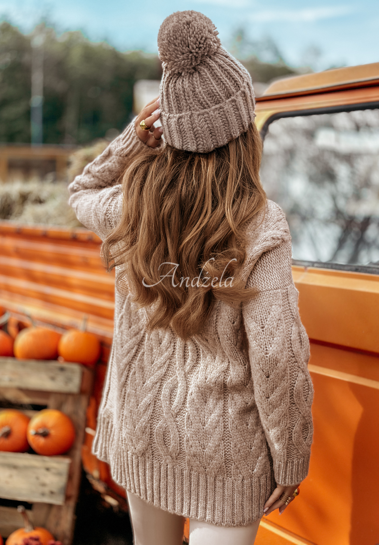 Ozdobnie pleciony sweter z wełną Wrapped In Comfort beżowy