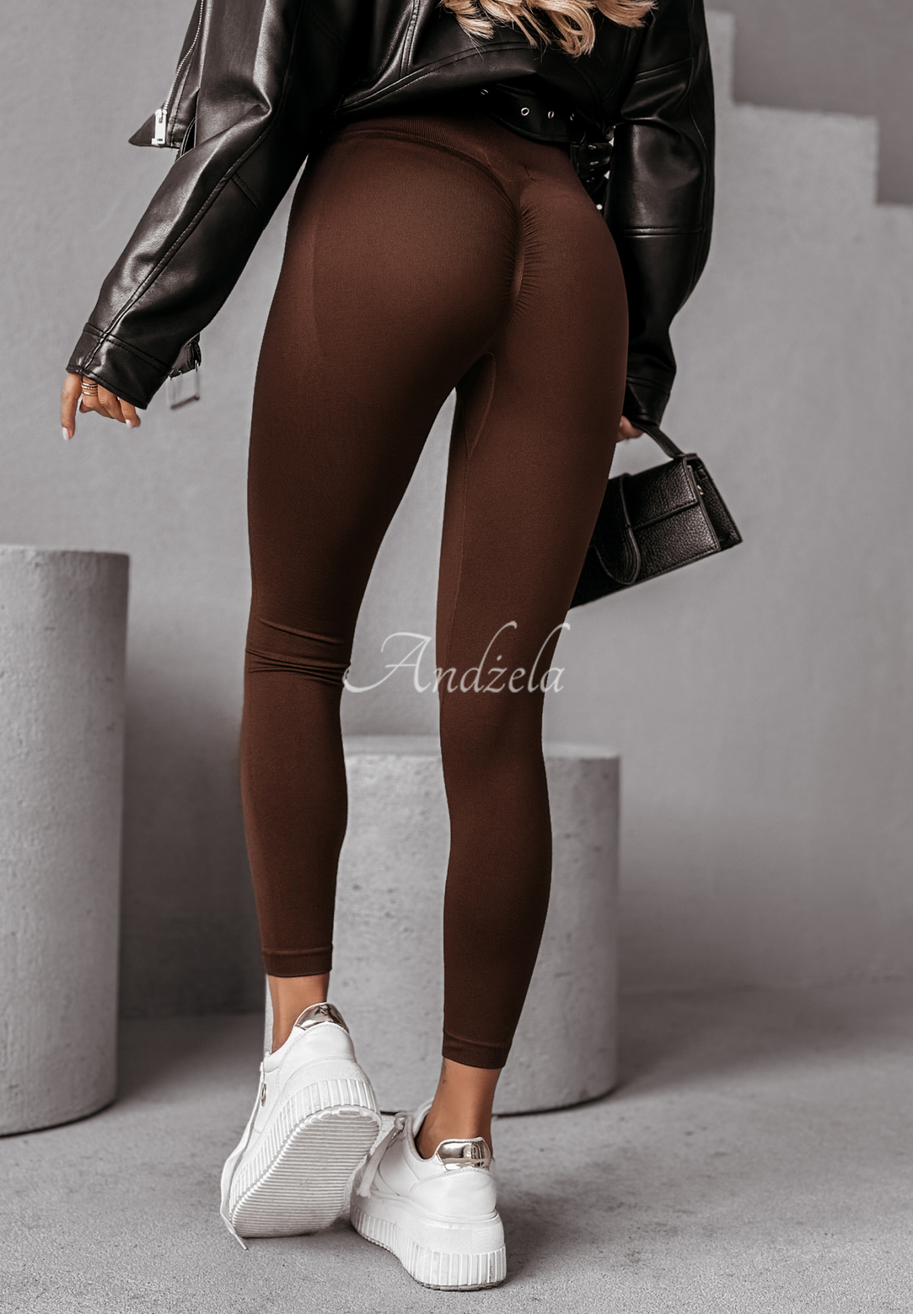Push-Up Leggings We Meet Again chocolate.