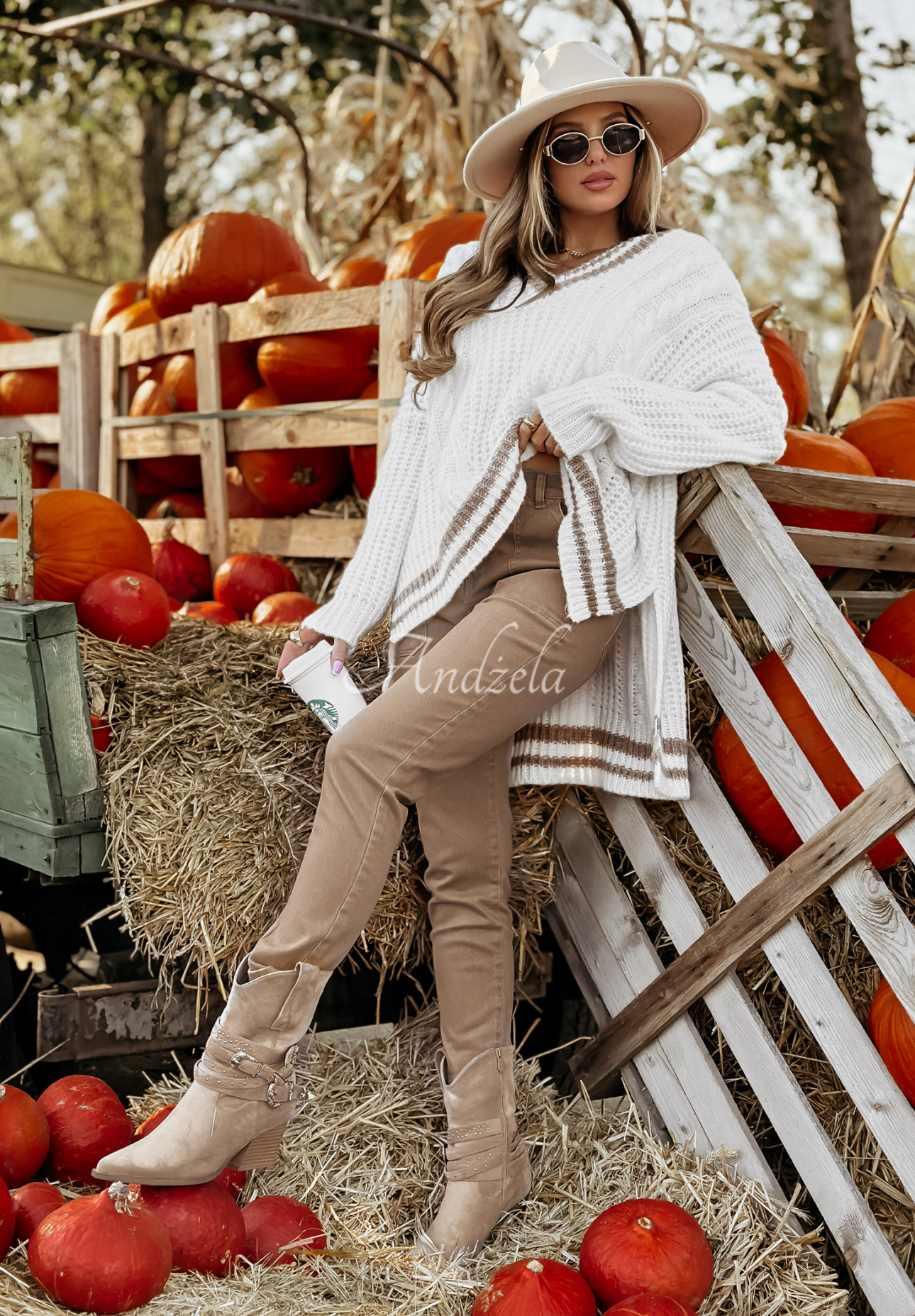 Decoratively woven asymmetrical sweater Only Limit Is You ecru