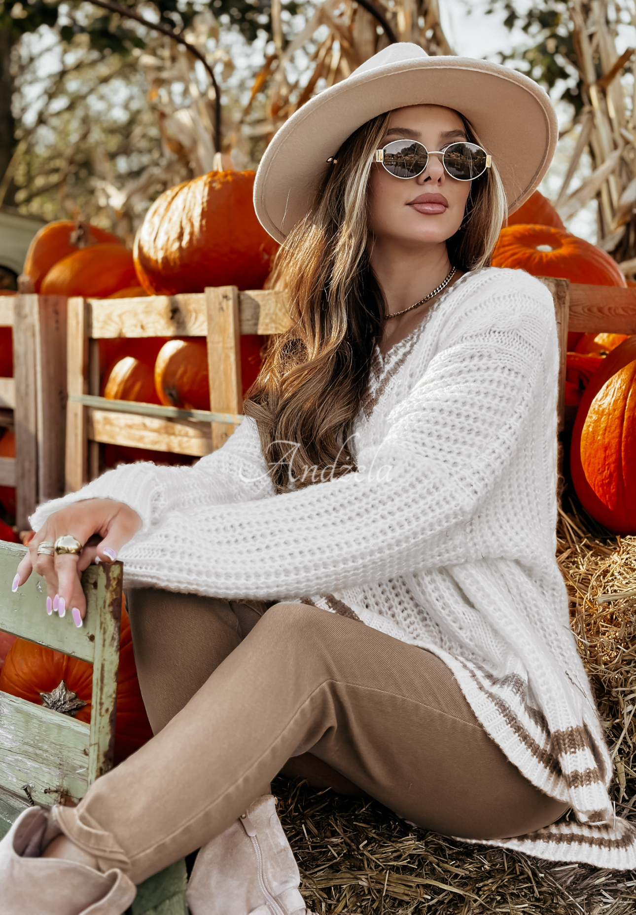 Decoratively woven asymmetrical sweater Only Limit Is You ecru