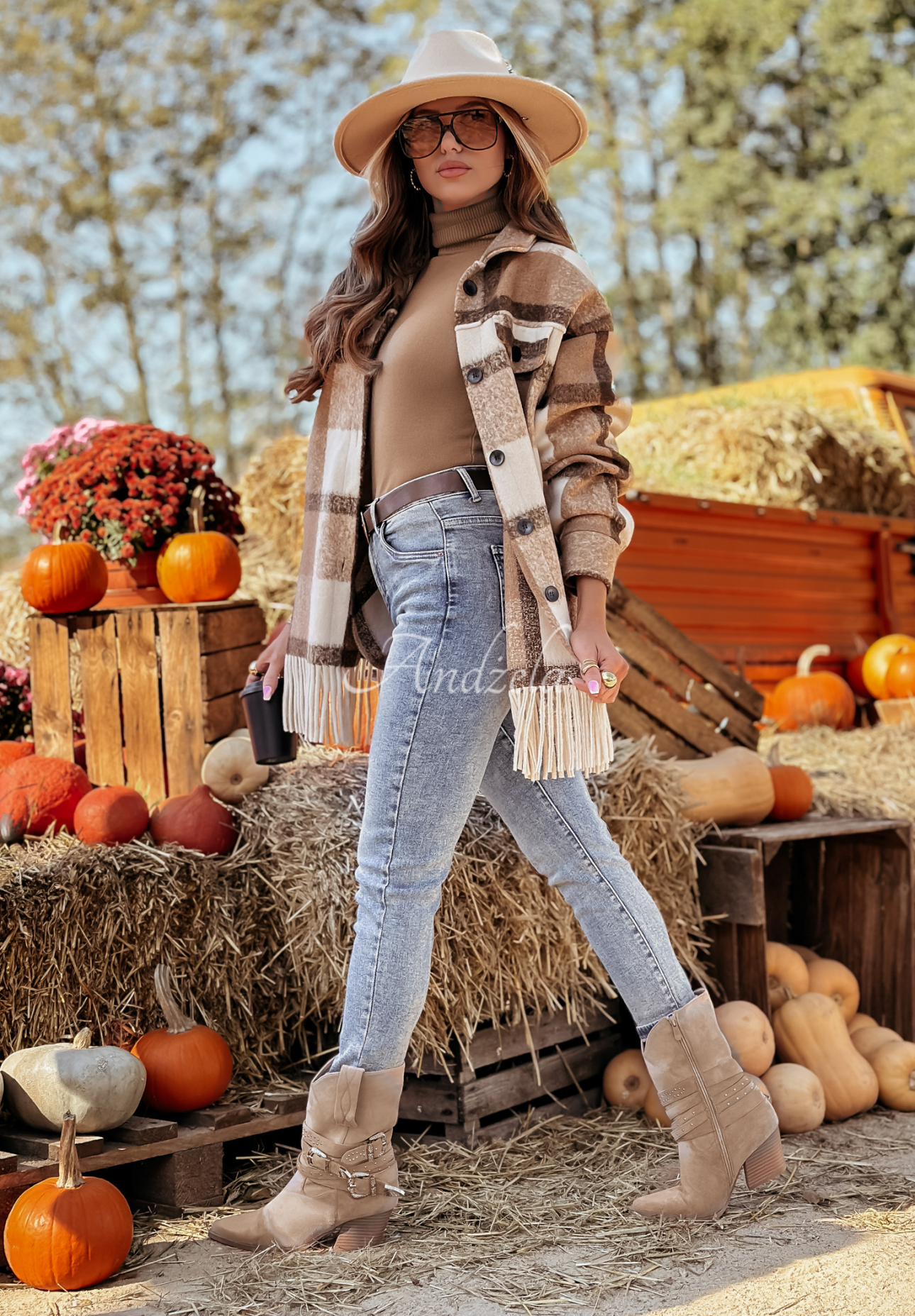 Fitted turtleneck sweater Solange camel