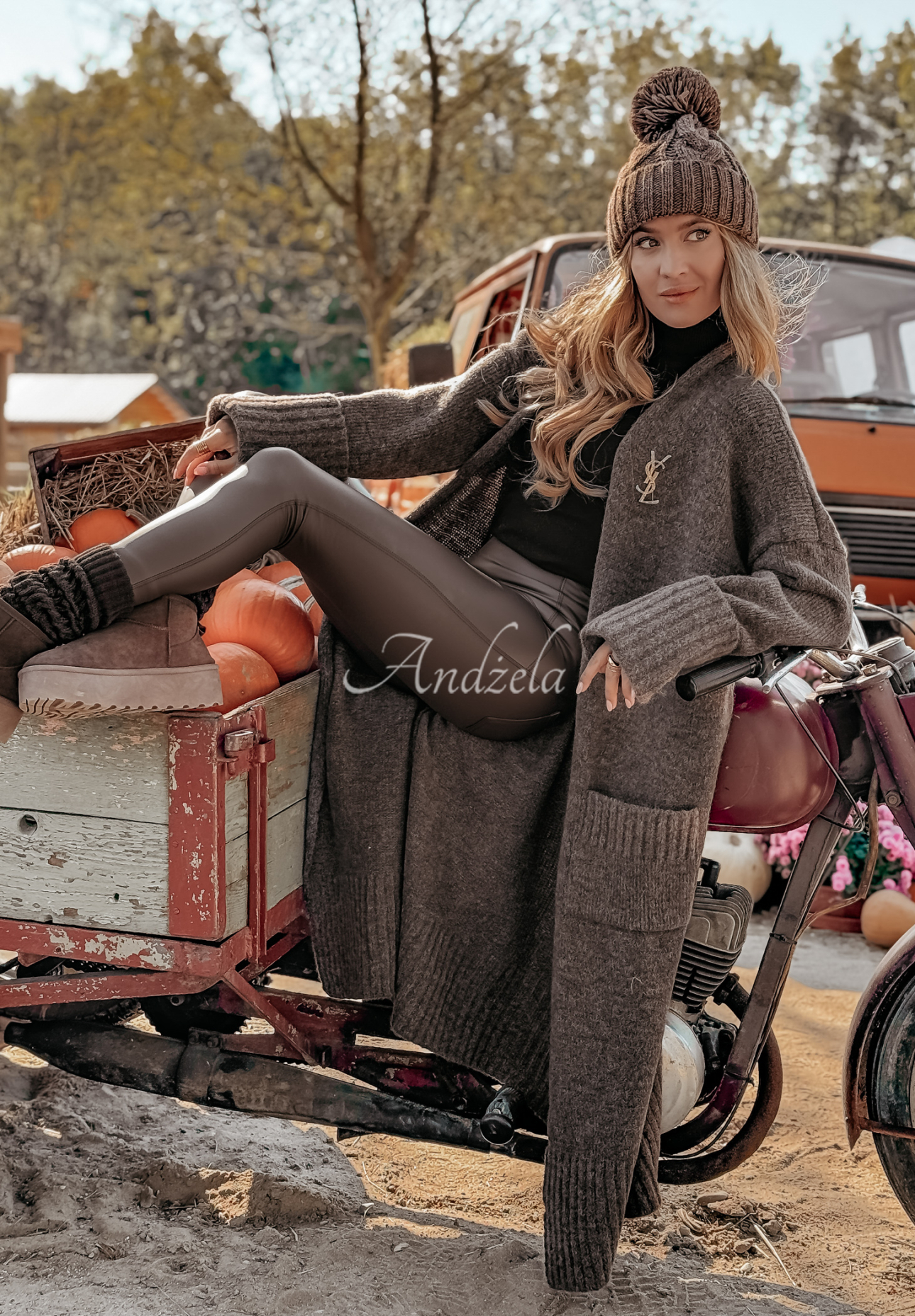 Long oversize cardigan with pockets Marbelio chocolate