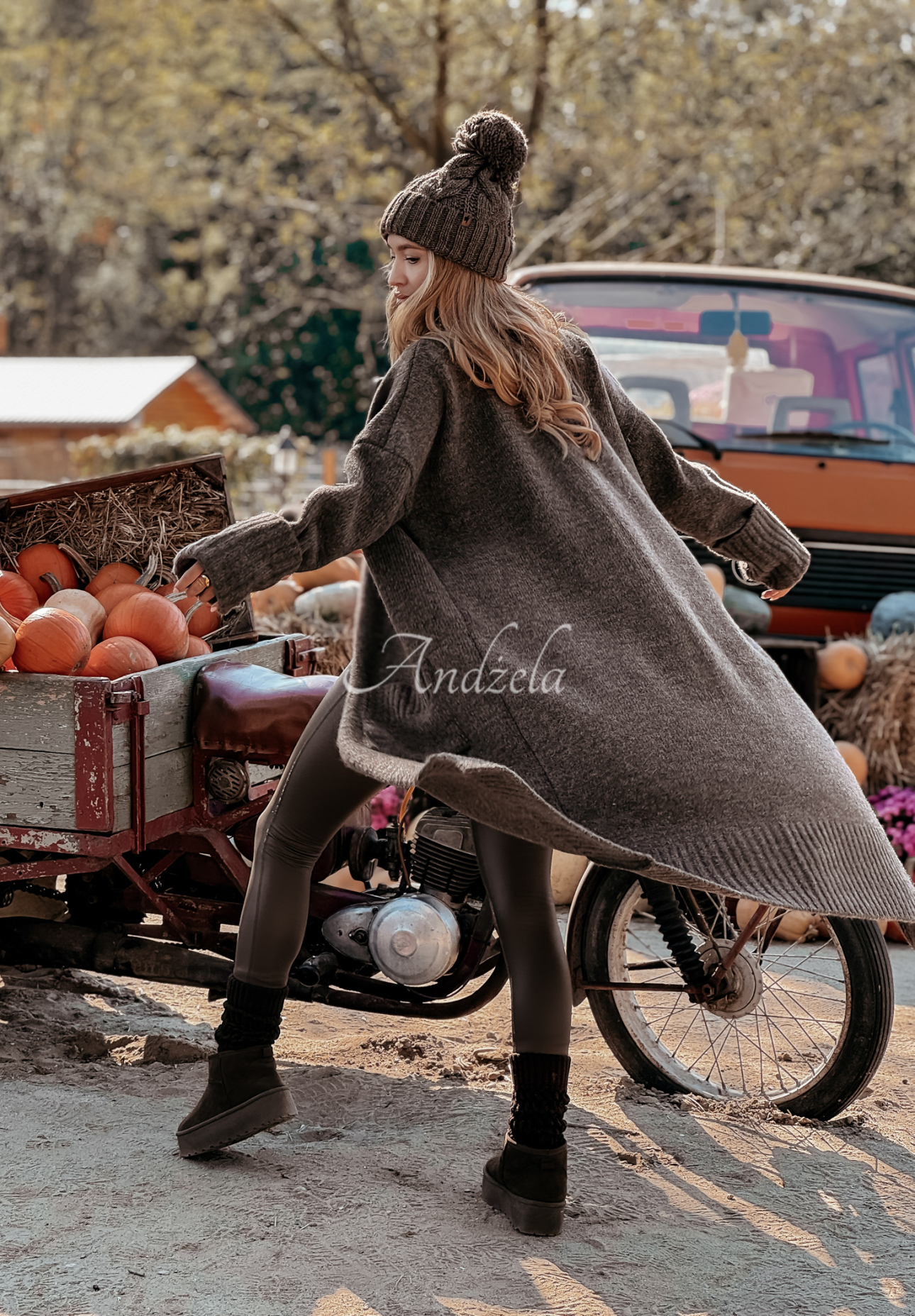 Long oversize cardigan with pockets Marbelio chocolate