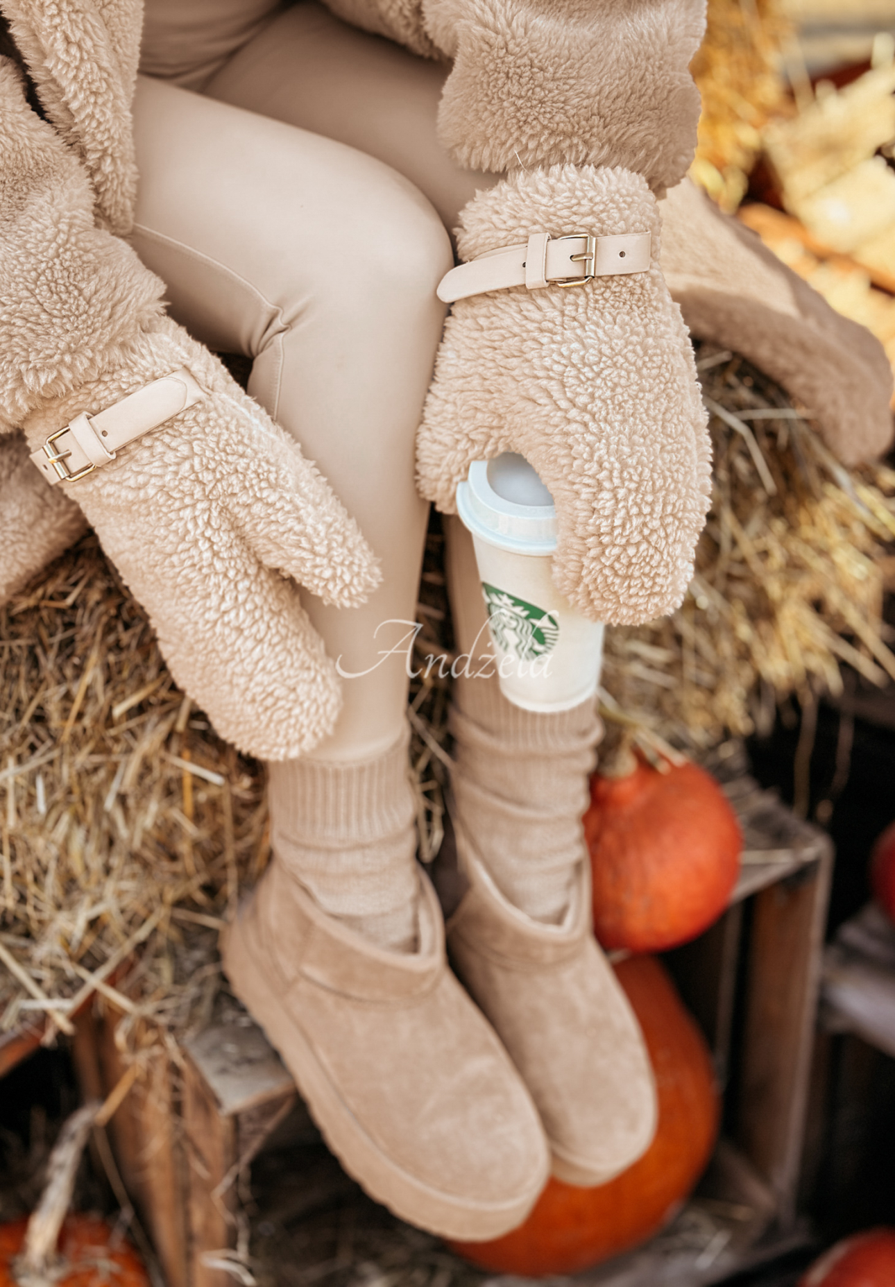 Embellished braided wool socks Himalayan beige