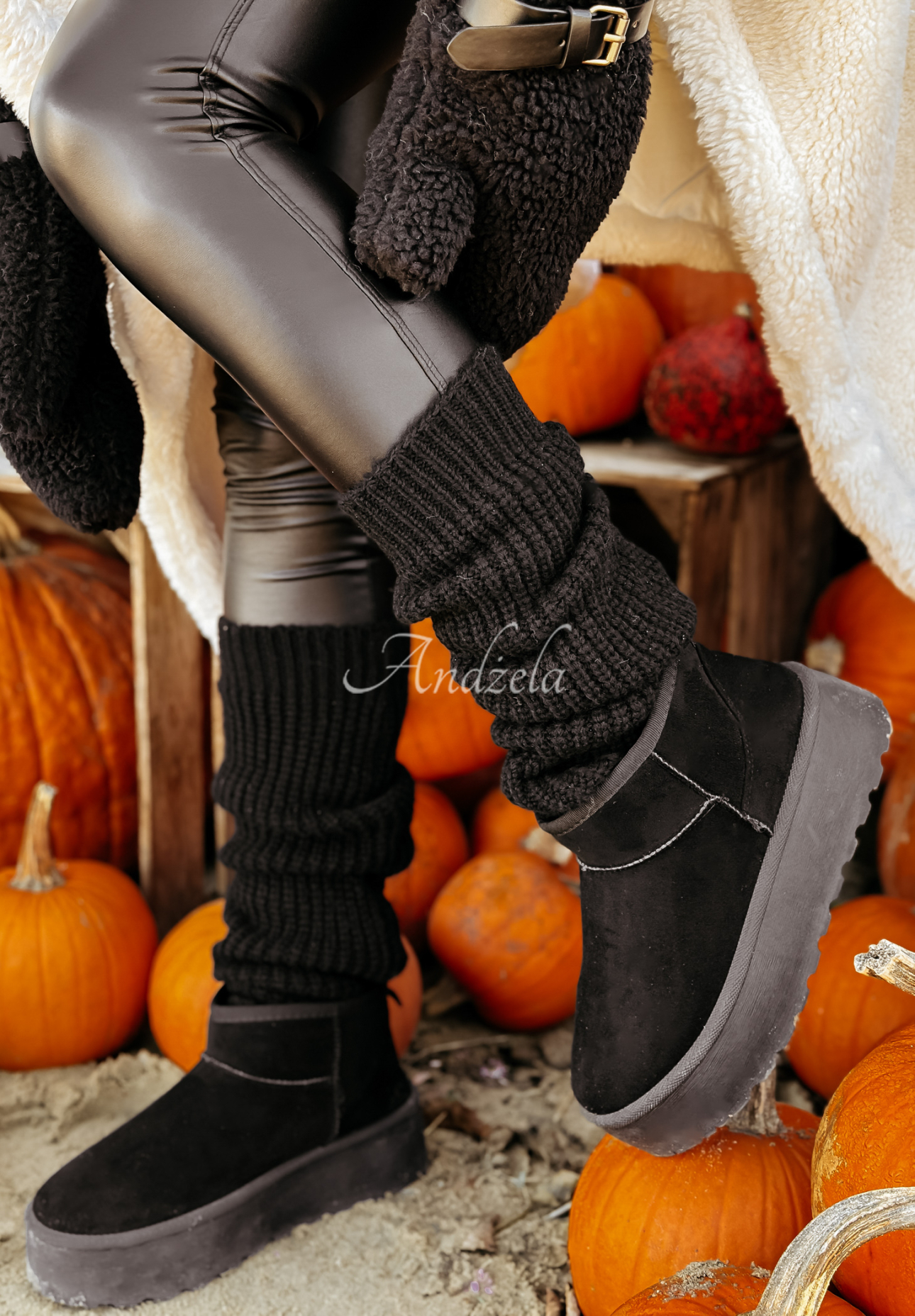 Knitted leg warmers gaiters Crisp Winter black