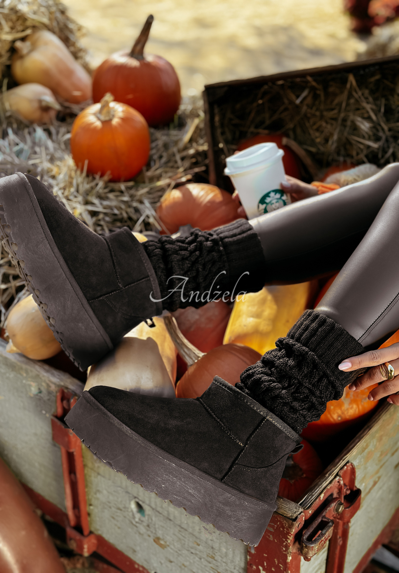 Embellished plaid warmer gaiters Winter Blues black