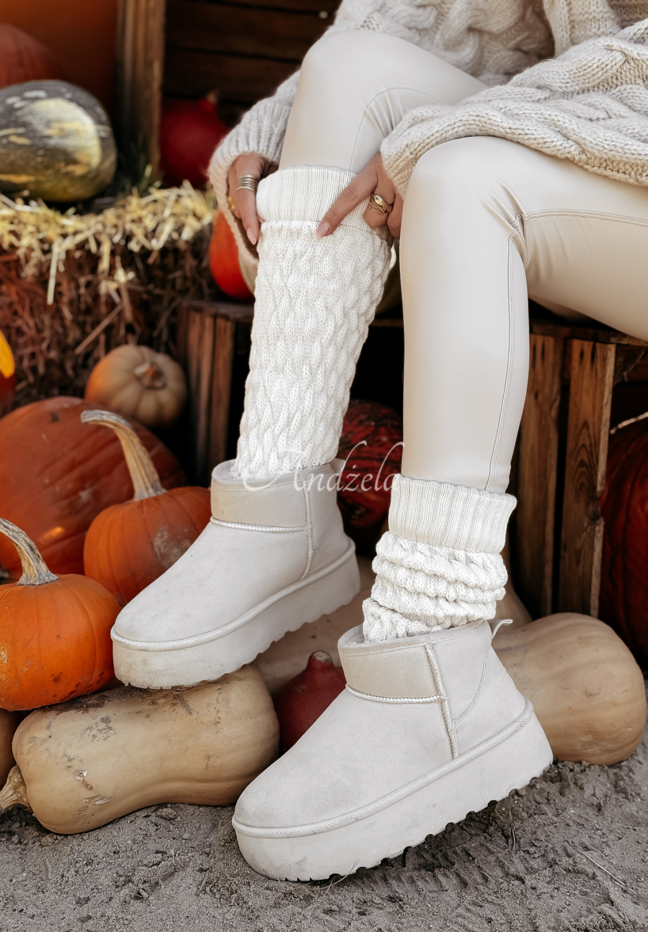 Embellished plaid warmers gaiters Winter Blues ecru