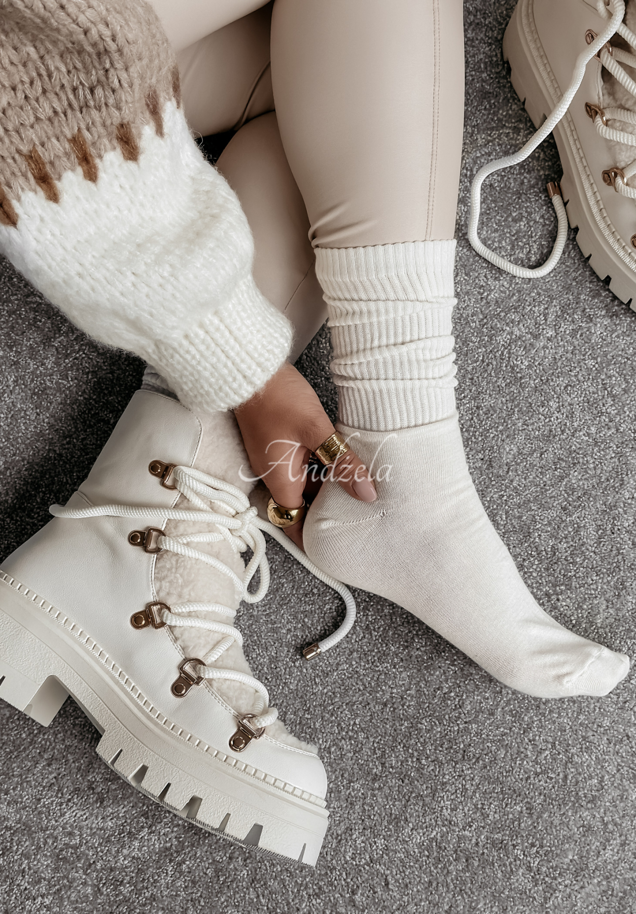 Ribbed socks Homey Hues ecru